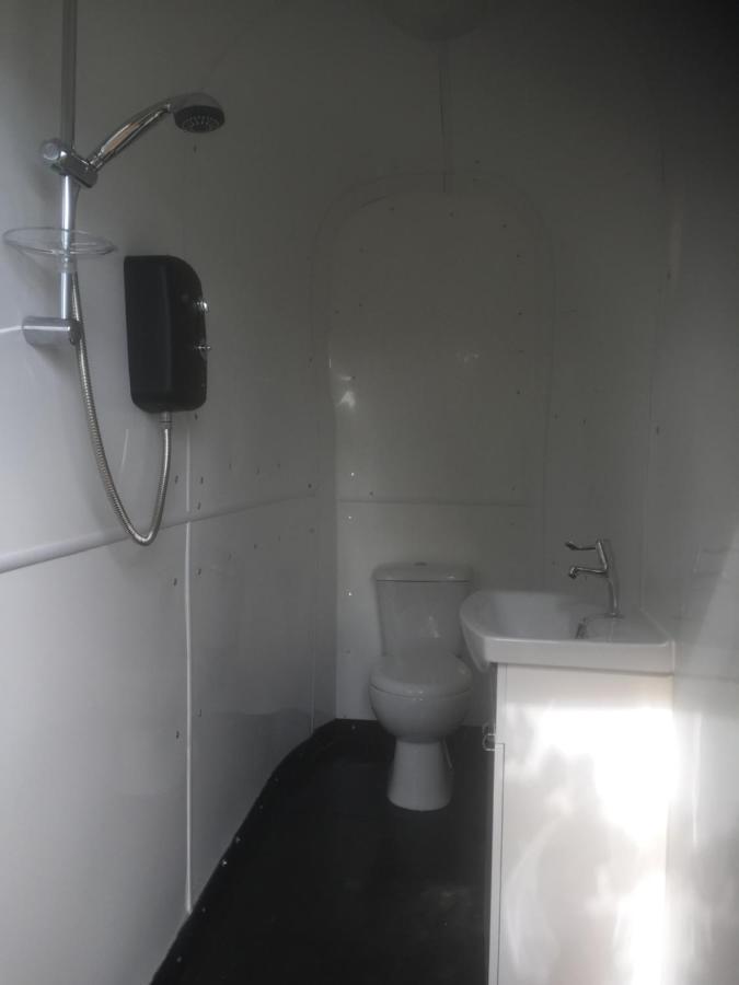Norwell View Farm Glamping With Hot Tubs Hotel Bath Exterior photo